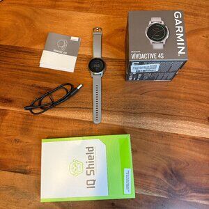Garmin Vivoactive 4S box, charger, screen protectors - Excellent Condition!